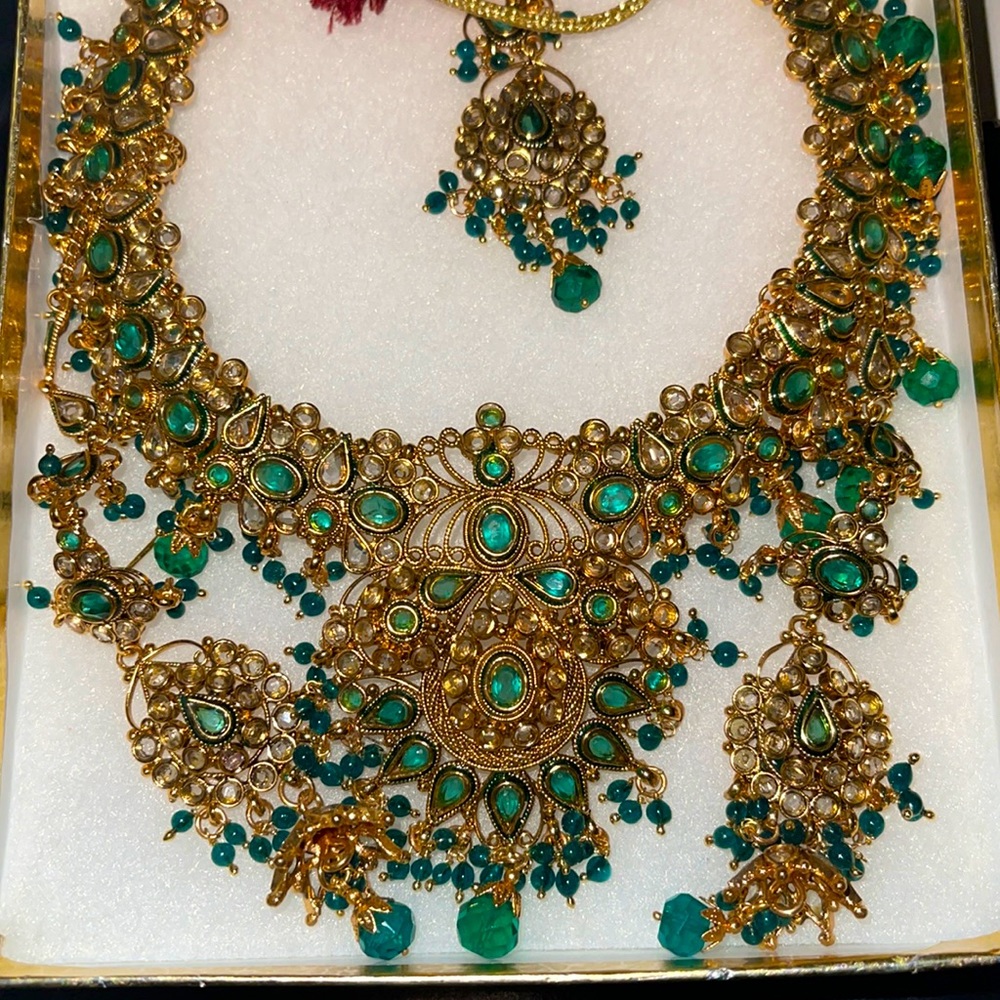Original Indian Kundan bridal jewelry